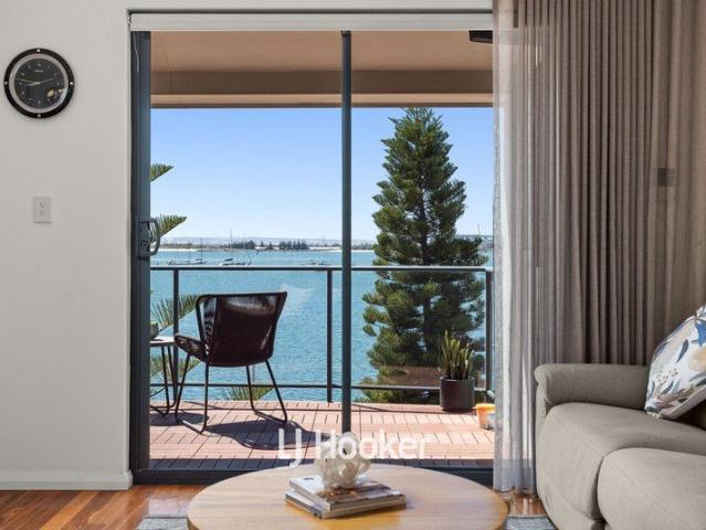 Let the View Do the Talking