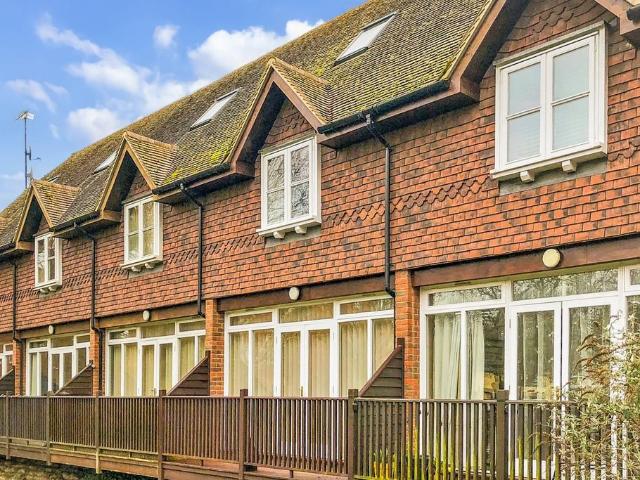 Letcombe Mews, Wantage 3 bed terraced house to rent £1,650 pcm £381 pw