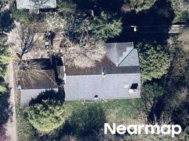 Letitia Ave S