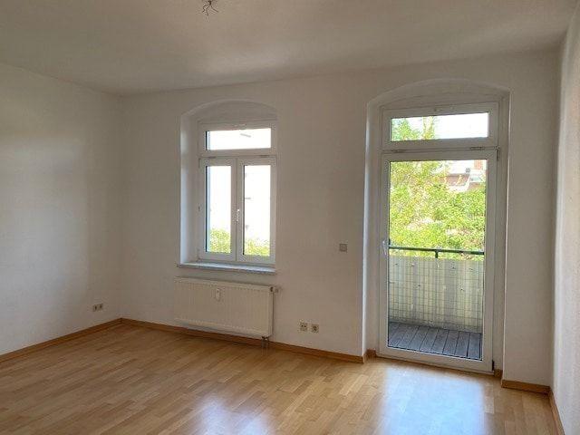 Leute aufgepasst. eine gemütliche und sonnige 2 Zimmer Wohnung mit Balkon und EBK sucht zum 01.08.2026 neue Mieter!