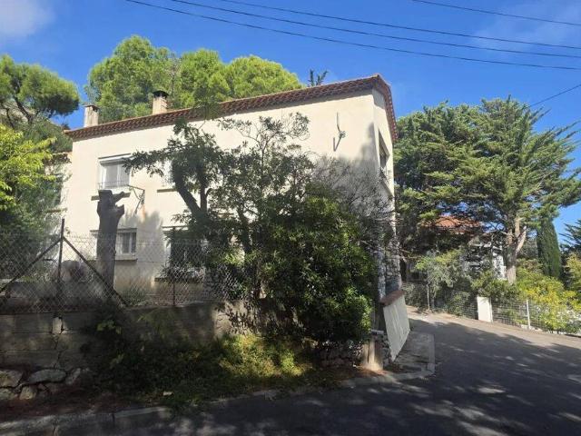LEUCATE PLAGE – Maison env. 97 m² – Garage – Terrasses – Parcell
