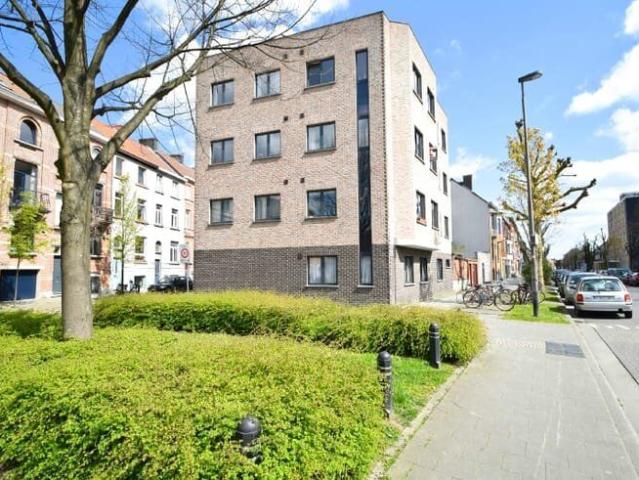 Leuk appartement op toplocatie te Sint Amandsberg!