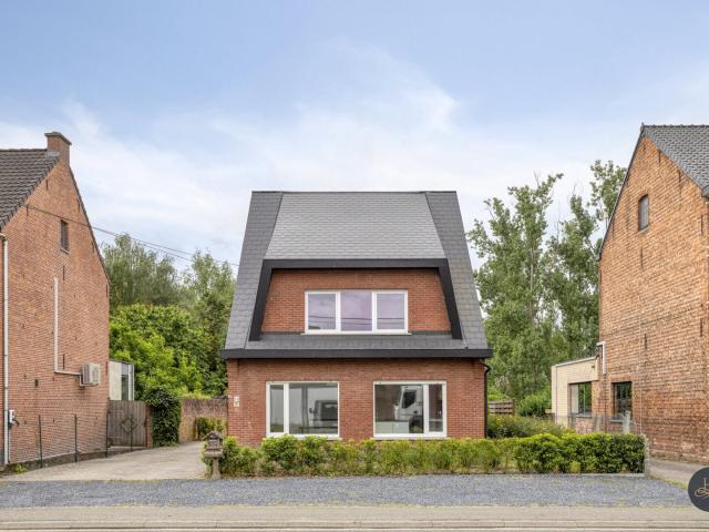 Leuke woning op zeer centrale ligging