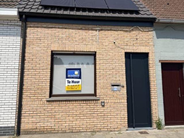 Leuke rijwoning met zonnige tuin te Moerbeke