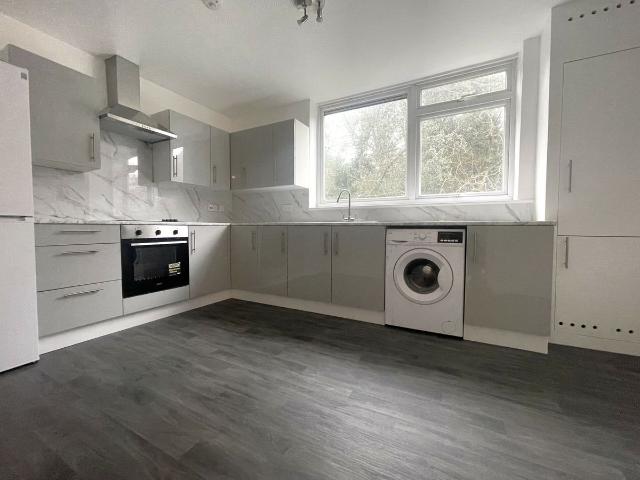 Levana Close, Wimbledon, London SW19, 3 bed town house to rent, £2,800 pcm | PrimeLocation