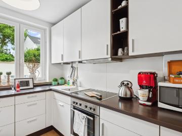 LEVEL22 | Charming, Balcony, Central Location Near Train Station