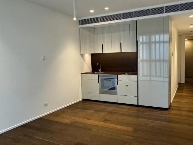 LEVEL 4 | MODERN ONE BEDROOM WITH A BIG LIVING ROOM | @ CENTRAL PARK