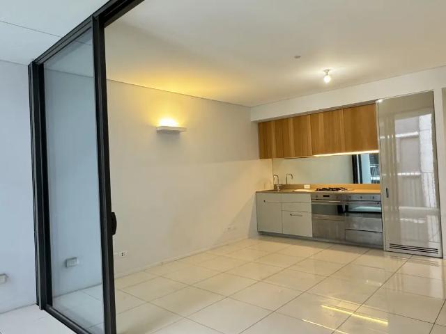 LEVEL 5 | MODERN & SECURE ONE BEDROOM IN THE CENTRAL PARK