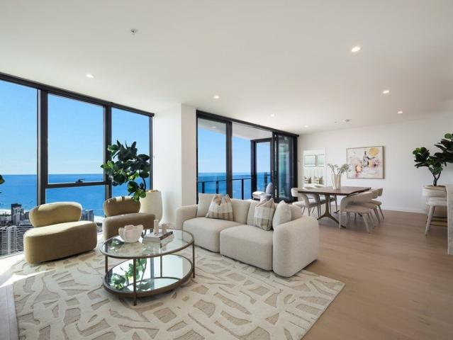 LEVEL 62 LUXURY WITH UNINTERRUPTED GOLD COAST VIEWS