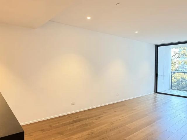 LEVEL 6 | MODERN & BIG TWO BEDROOMS WITH A SPACIOUS LIVING ROOM | @ CENTRAL PARK