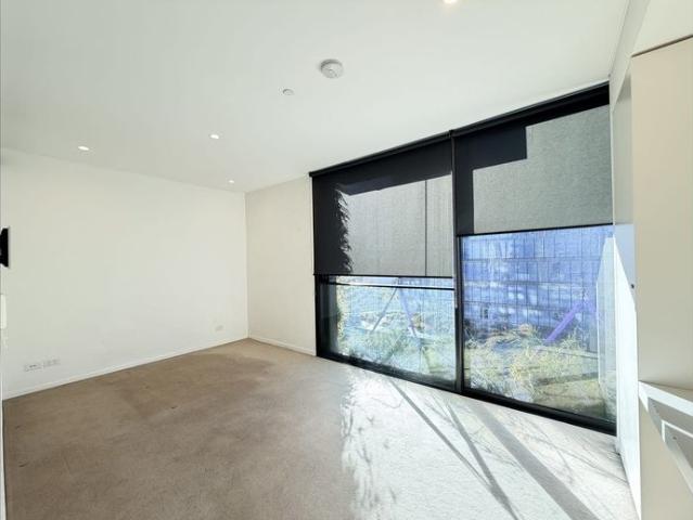 LEVEL 7 | MODERN & SECURE STUDIO WITH CITY VIEWS | BILLS INCLUDED | @ CENTRAL PARK