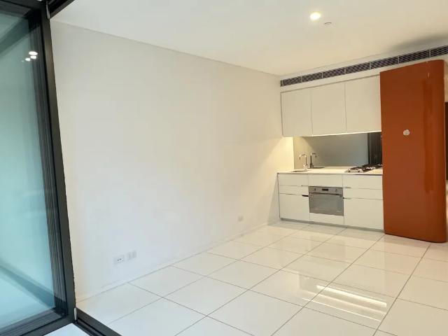 LEVEL 8 | MODERN & UNFURNISHED SUITE ONE BEDROOM IN THE CENTRAL PARK