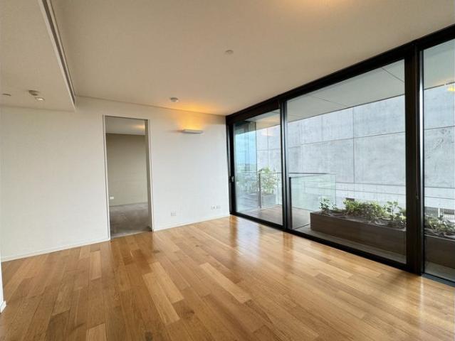 LEVEL 8 | MODERN & LUXURY ONE BEDROOM WITH CITY VIEWS | @ CENTRAL PARK