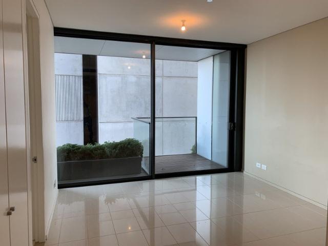 LEVEL 13 | MODERN STUDIO WITH BILLS INCLUDED IN THE CENTRAL PARK