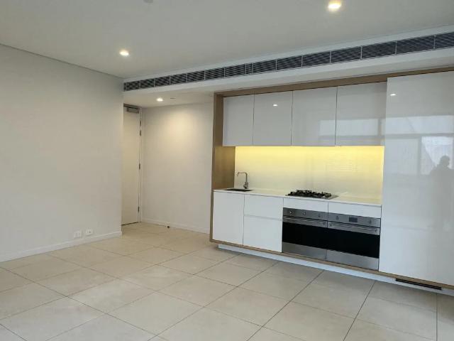 LEVEL 11 | MODERN ONE BEDROOM WITH CITY VIEWS | BILLS INCLUDED | @ CENTRAL PARK