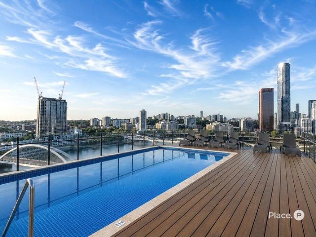 LEVEL 12 LUXURY | BREATHTAKING RIVER & MOUNTAIN VIEWS | SPICE APARTMENTS