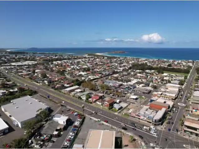 Level 1/3/10 Beverley Avenue, Warilla House for rent Listed b.