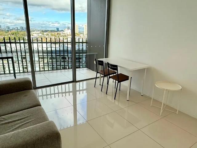 LEVEL 17 | MODERN & FURNISHED SUITE ONE BEDROOM IN CENTRAL PARK