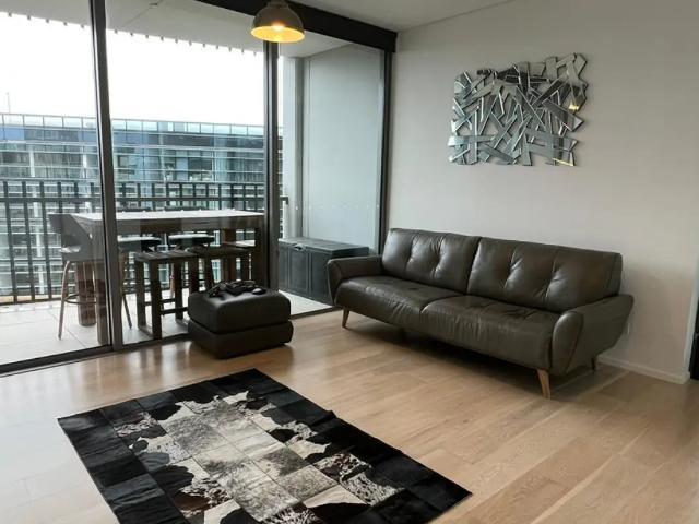LEVEL 14 | MODERN & FURNISHED ONE BEDROOM WITH CITY VIEWS | @ CENTRAL PARK