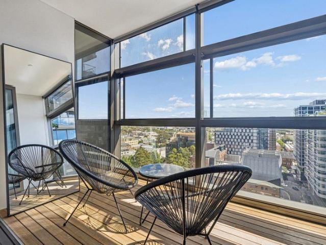 Level 15 Elevated Parkside Living: One Bedroom Plus Study
