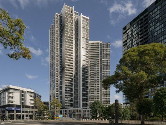 Level 22 North Facing Apartment with Stadium Views & Luxury Amenities