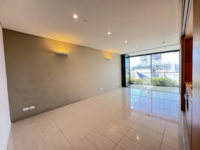 LEVEL 27 | MODERN & STUNNING VIEWS ONE BEDROOM WITH A BIG LIVING IN THE CENTRAL PARK