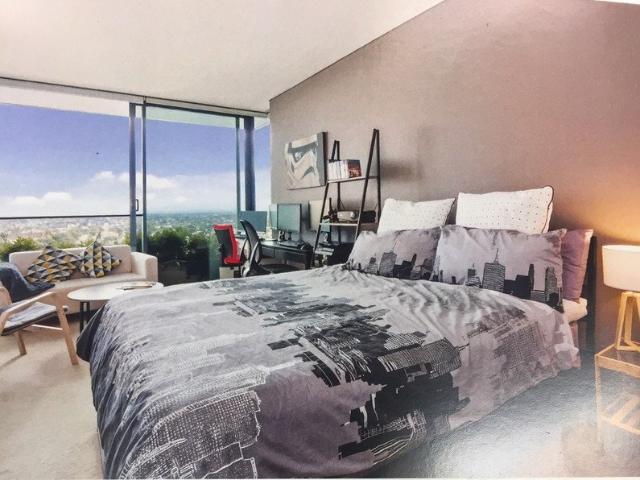 Level 24 UNFURNISHED Studio with Great City Views