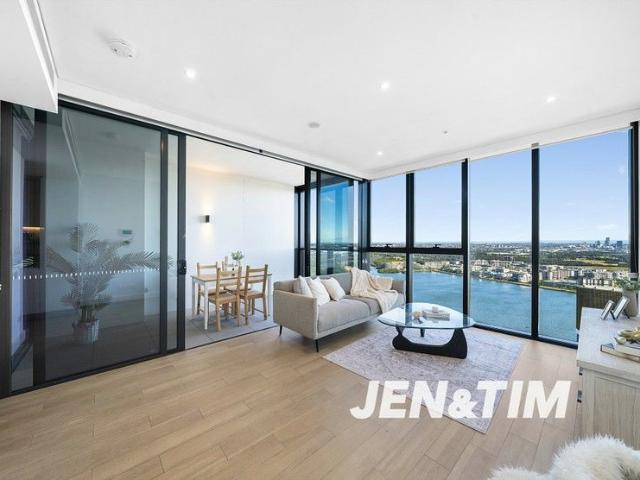 LEASE FOR $900PW | WELCOME TO RHODES CENTRA AT 8 WALKER ST | SPARKLING WATERVIEWS | LOW STRATA LEVY | HIGH RETAL RETURN