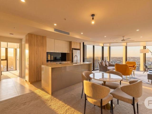 Level 38 | Second Highest Residential Level | Unbeatable North Facing Skyline