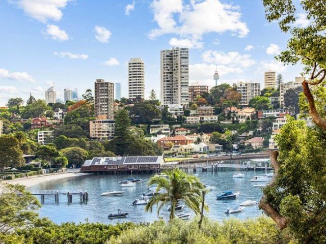 Level access via lift! North facing haven with harbour views right next to Redleaf!