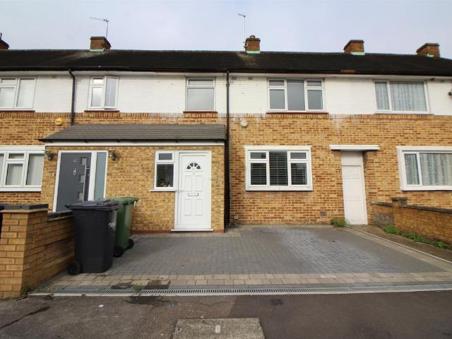 Leven Drive, Waltham Cross EN8, 3 bed terraced house to rent, £2,150 pcm | PrimeLocation