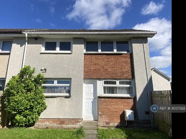 Leven Place, Irvine, KA12 2 bed end of terrace house to rent £750 pcm £173 pw