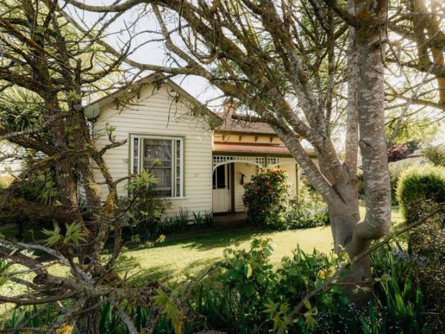 'Leveniah' Timeless Period Home in the Heart of Town
