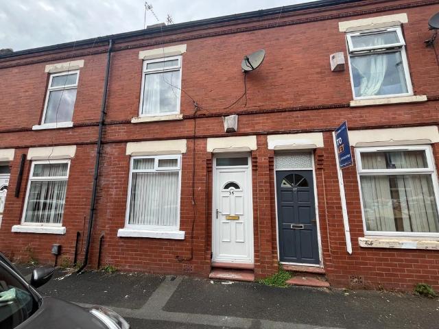 Levens Street, Manchester, M40 2 bed terraced house to rent £1,095 pcm £253 pw