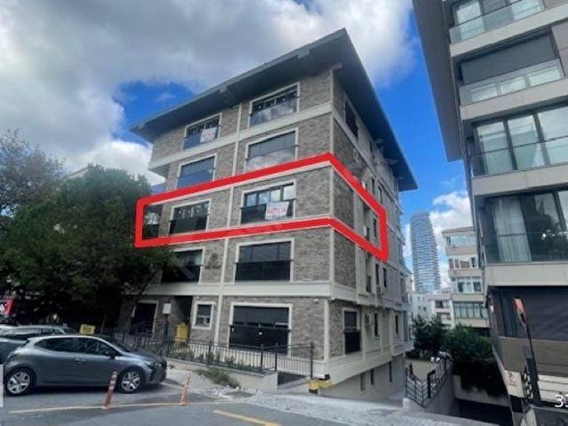 LEVENT EN İYİ LOKASYONDA 2 BANYOLU İYİ PLANLANMIŞ 2+1 DAİRE