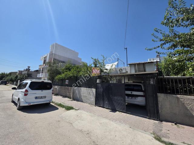 Levent Mahallesi Satılık 1 Kat Kepiroğlu Sokağında Müstakil Ev