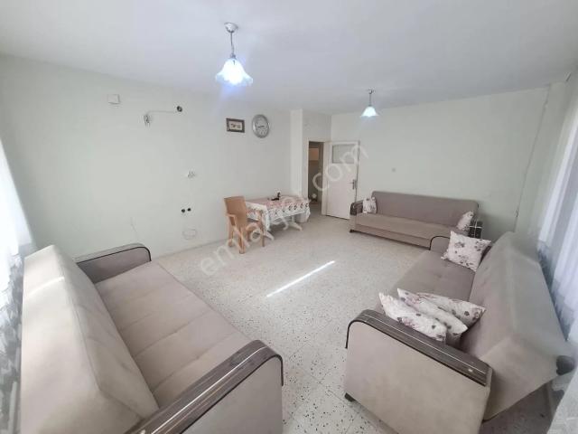 Levent Muhtarlığı Hemen Yanı Satılık Tek Katlı Müstakil 2+1