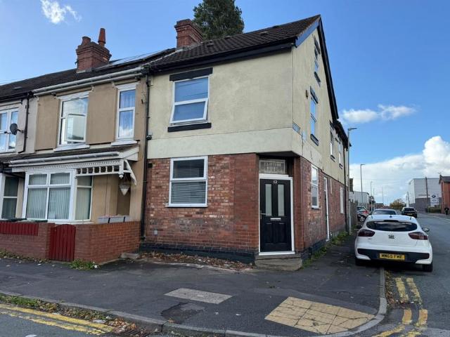 Lever Street, Wolverhampton 1 bed flat to rent £700 pcm £162 pw