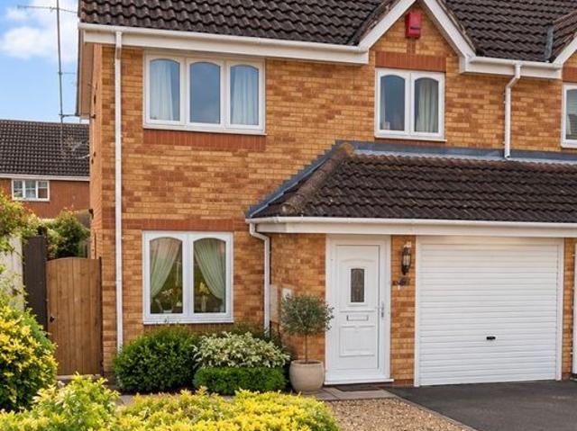 Leveret Drive, Whetstone LE8, 3 bed semi detached house to rent, £1,295 pcm | PrimeLocation