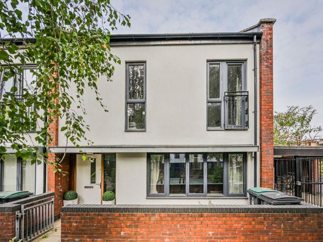 Leverton Close, Wood Green, London, N22 2 bed end of terrace house to rent £2,250 pcm £519 pw