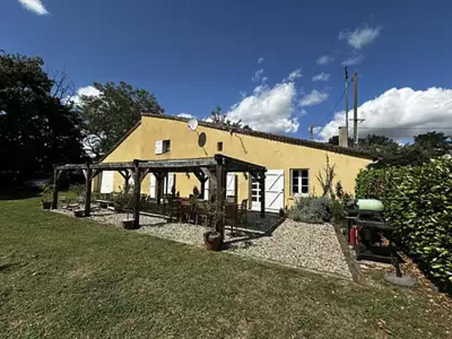 Lévignac de Guyenne 47120 Achat / Vente maison 7 pièces t7 piscine terrasse