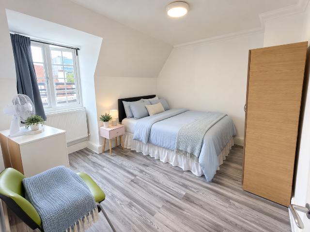 Levita House, Euston NW1, 3 bed flat to rent, £3,750 pcm | PrimeLocation