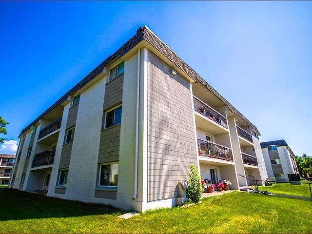 Lewvan Village Apartments 1 Bedroom Apartment for Rent at 4760 4730 4760 Pasqua Street, Regina, SK S4S 6N8 Albert Park