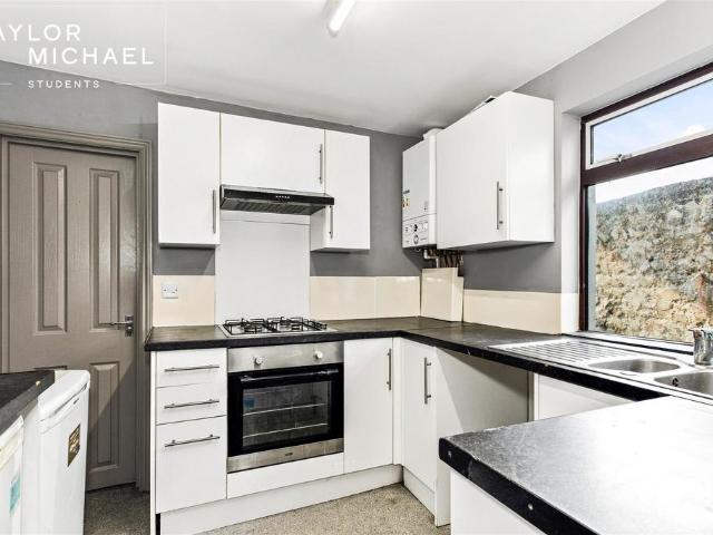 Lewes Road, Brighton 5 bed terraced house to rent £2,250 pcm £519 pw