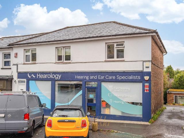 Lewes Road, Forest Row RH18, 2 bed flat to rent, £1,500 pcm | PrimeLocation