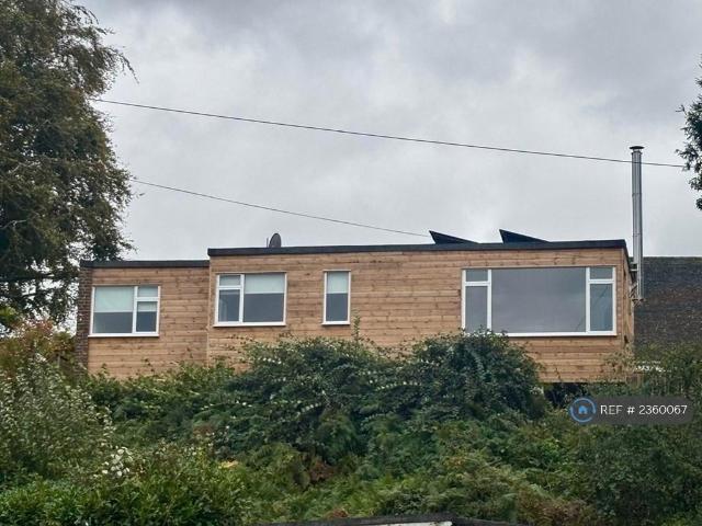Lewes Road, Forest Row, RH18 3 bed detached house to rent £2,750 pcm £635 pw