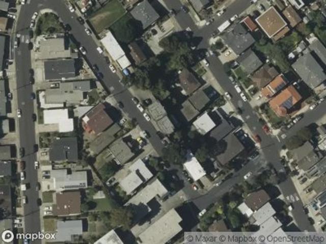 Lewis Ave