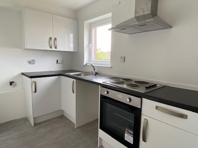 Lewis Avenue, Wishaw, ML2 Studio to rent £550 pcm £127 pw