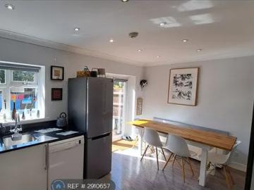 Lewis Road, Stirchley, B30 2SU, United Kingdom | 3 bed duplex for rent #168088063 | Rentberry