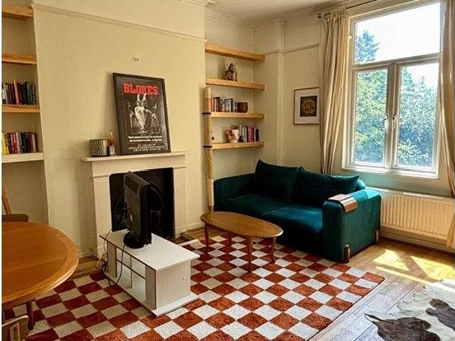 Lewisham Way, London SE14, 2 bed flat to rent, £2,150 pcm | PrimeLocation